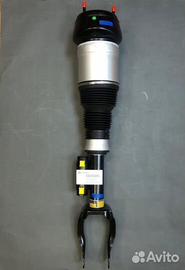 Пневмостойка передняя лев. Mercedes GLS X166 15-19