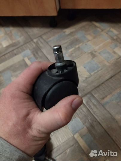 Колёсики для компьютерного кресла