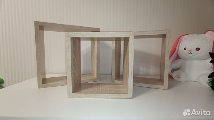 Настенные полки