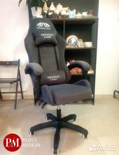 Новое геймерское кресло в наличии с доставкой