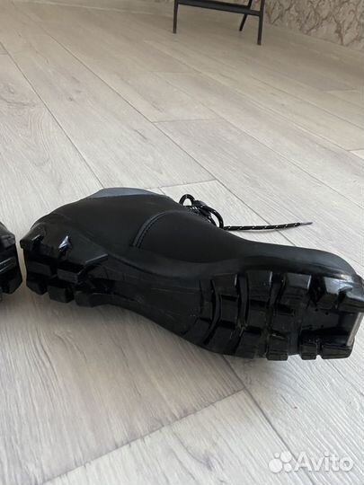 Лыжные ботинки новые