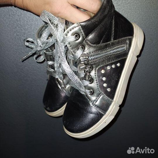 Ботинки для девочки демисезонные