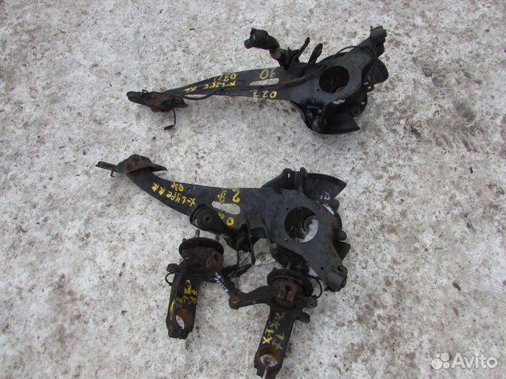 Кулак поворотный Jaguar X type AWD 2001-2009