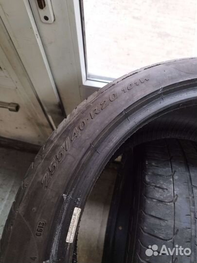 Pirelli P Zero 255/40 R20
