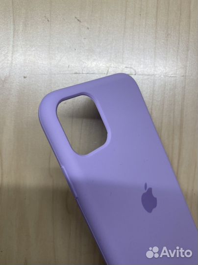 Чехол на iPhone 11