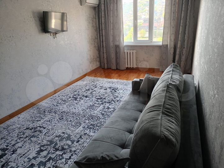 2-к. квартира, 65 м², 5/9 эт.