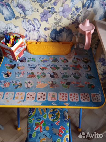 Столик и стульчик для детей