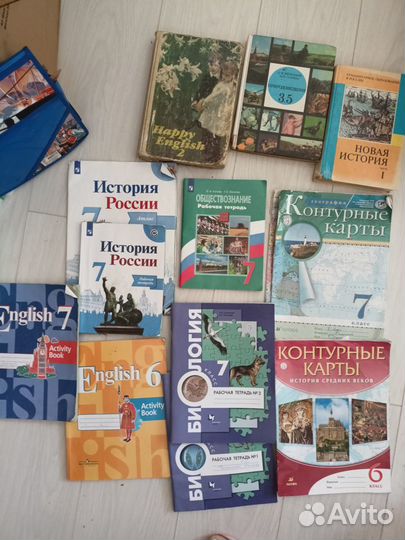 Учебники, рабочие тетради, атласы
