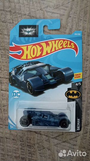 Hot wheels batman batmobile 2 машины
