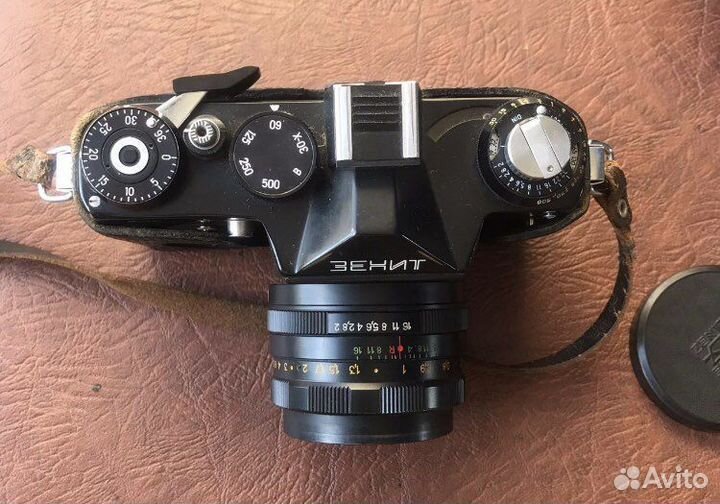 Плёночный фотоаппарат Зенит