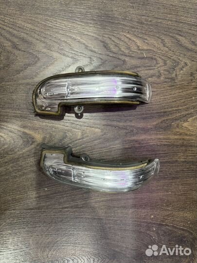 Поворотник в зеркало mercedes w203 2006 год