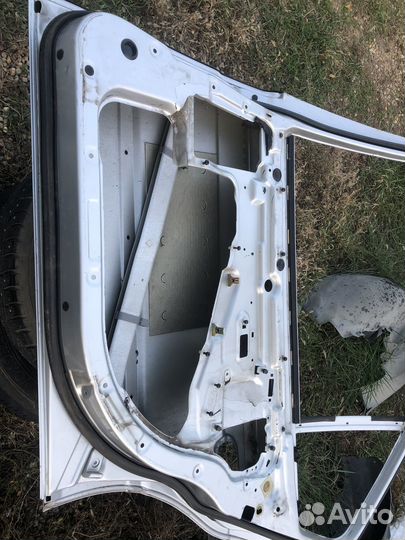 Дверь задняя bmw e38