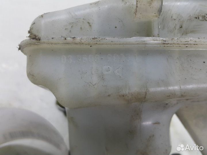 Бачок тормозной жидкости Opel Insignia