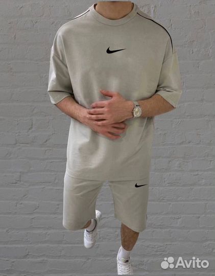 Спортивный костюм Nike (Футболка+шорты)