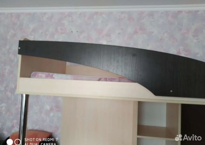 Двухъярусная кровать со шкафом и столом