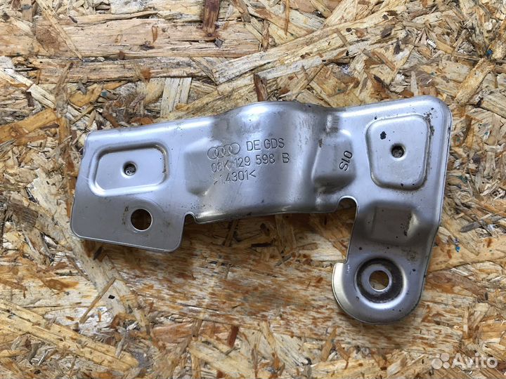 Тепловой экран турбины 1.8 TSI,cjsa Octavia A7