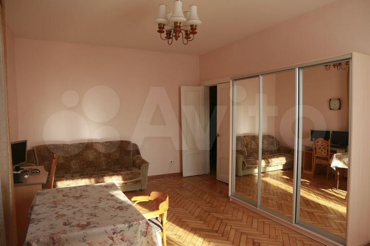 3-к. квартира, 92 м², 3/3 эт.