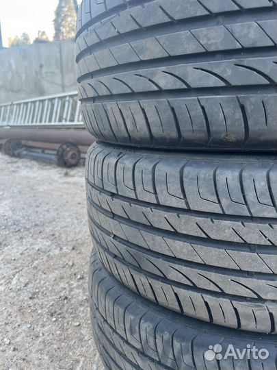 DoubleStar DU01 215/50 R17 91V