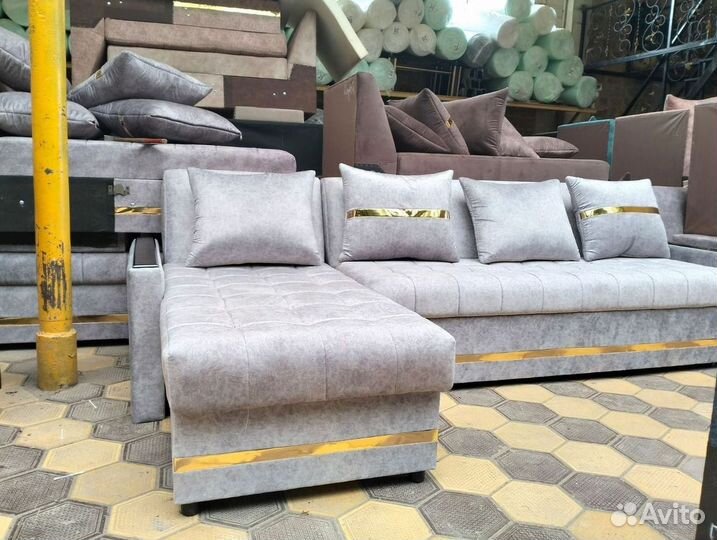 Угловой диван раскладной в наличии не б/у