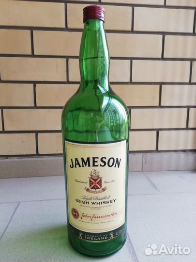 Бутылки Jameson /Grant's