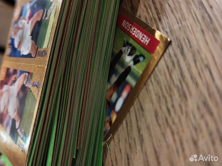 Наклейки Fifa 365 Panini 2020 обменяю