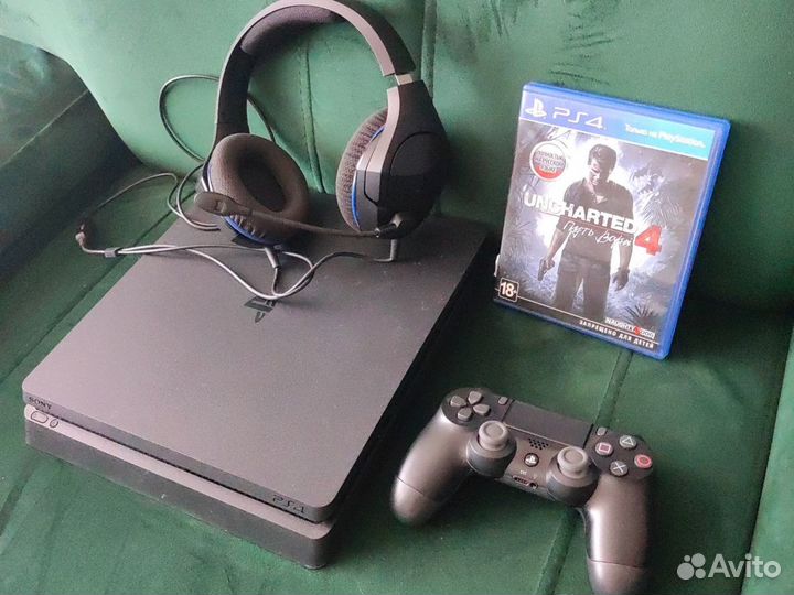 Sony PS4 slim + игра + наушники