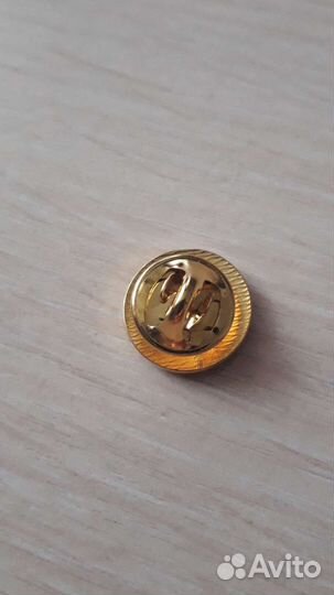 Значок club paul shark yachting