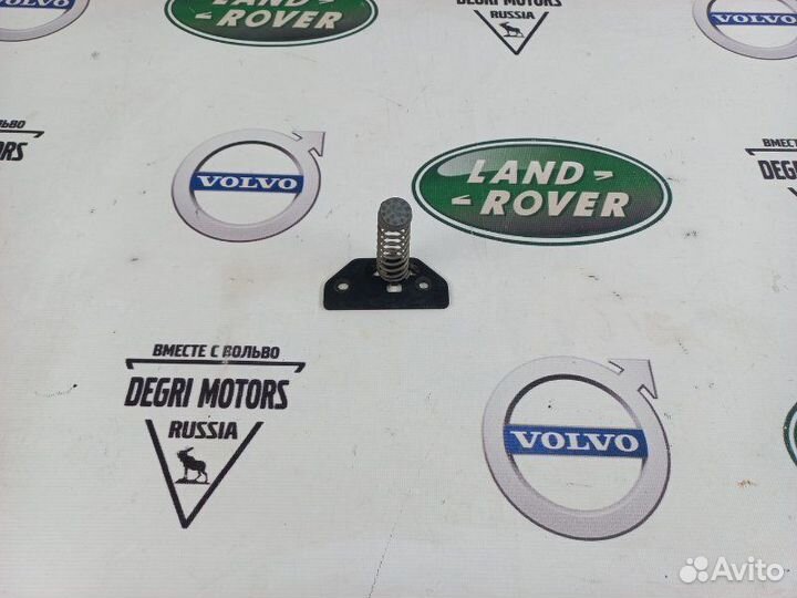 Пружина фиксатора капота Volvo S80 V70 XC70 XC90