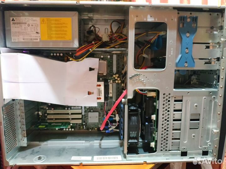 Сервер HP Proliant ML 150