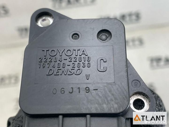 Датчик расхода воздуха toyota isis