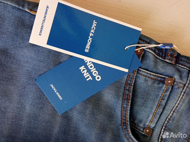 Шорты фирменные jack&Jones на подростка