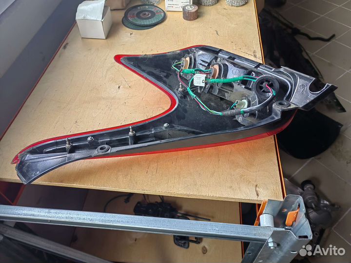 Фонарь Nissan Juke левый с 2010