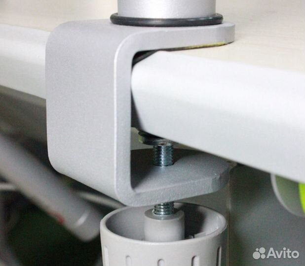 Полки к столу, парте, на кронштейнах универсальные