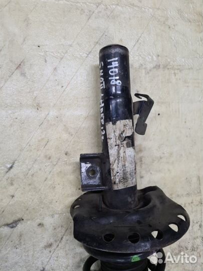 Амортизатор передний левый Volvo S40 2004-2012