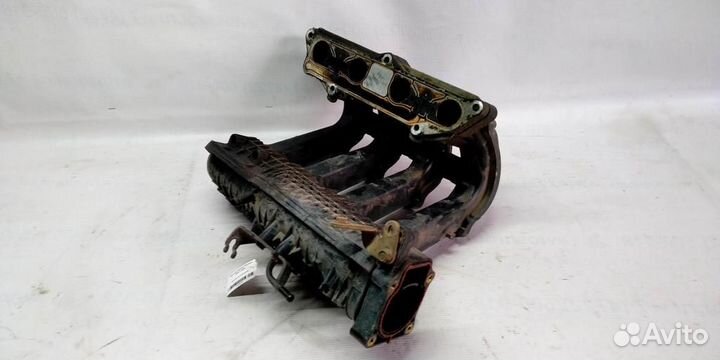 Коллектор впускной Honda Fit 01-02г