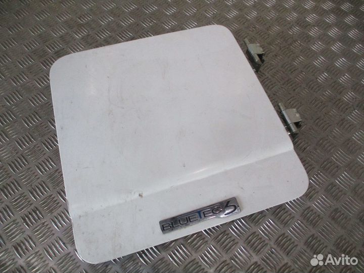 Крышка инструментального ящика правая Mercedes-Ben