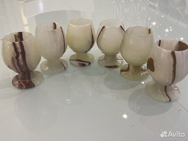 Набор рюмок из оникса (каменные рюмки)