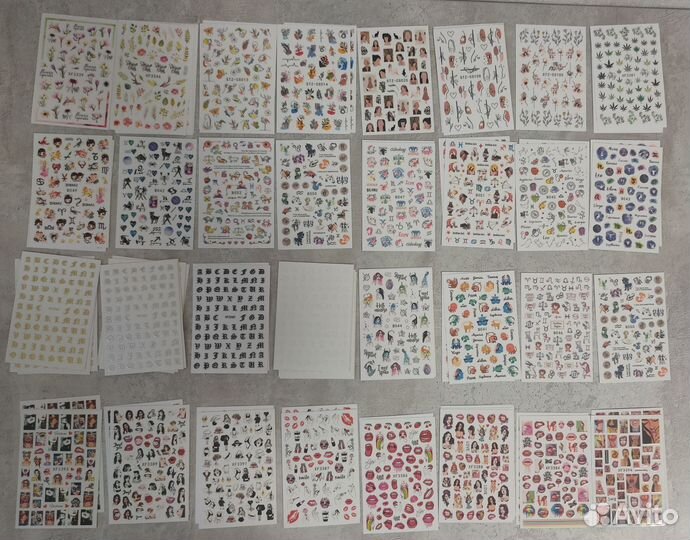 Наклейки и слайдеры для ногтей