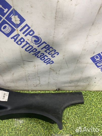 Обшивка стойки задняя левая Peugeot 308 хэтчбек
