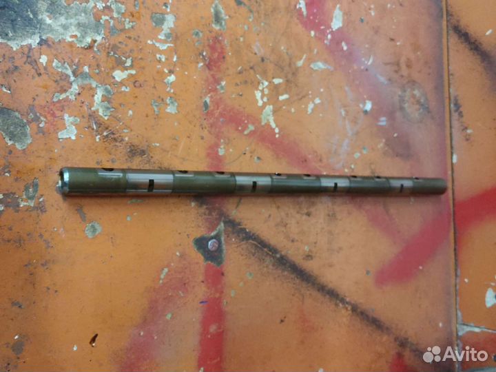 Ось выпускных клапанов mitsubishi 4g63