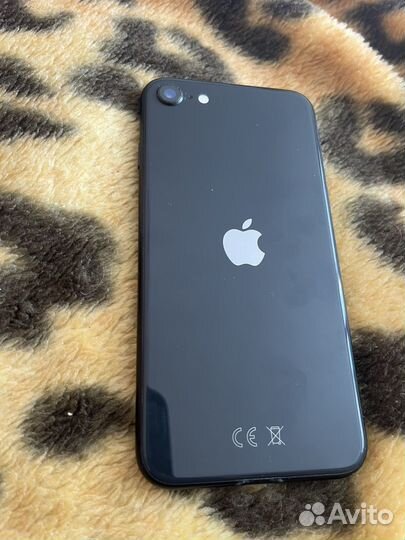 iPhone SE (2020), 64 ГБ
