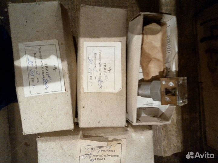 Терморегуляторы, термореле и термометры