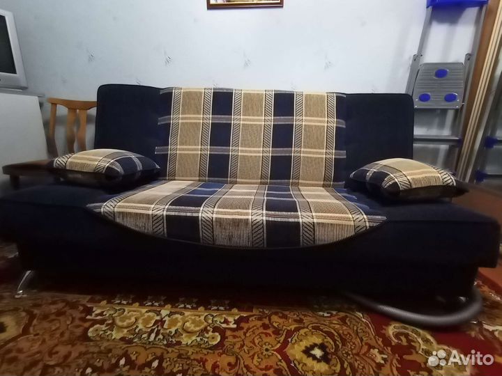 Диван книжка