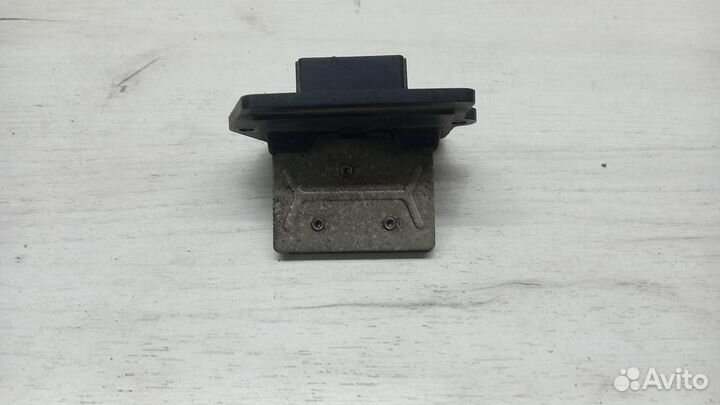 Резистор печки Mazda 323 BA