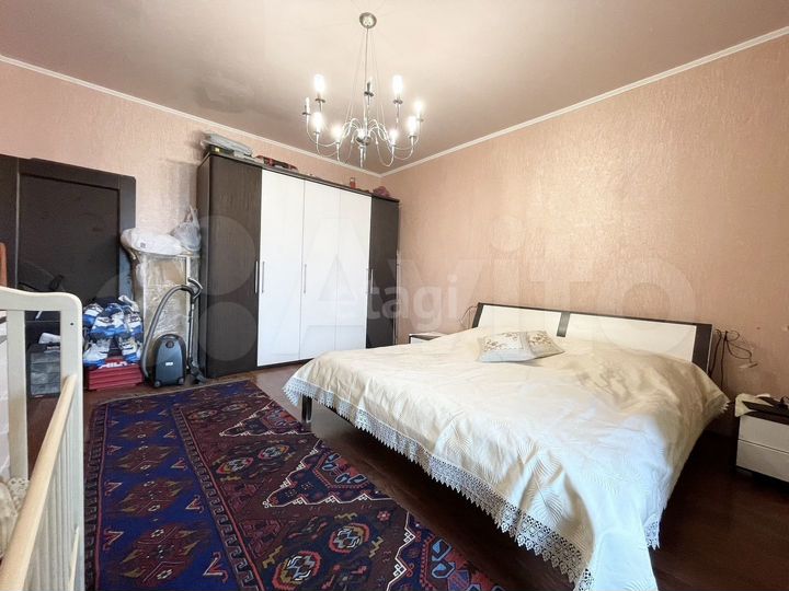 2-к. квартира, 60 м², 10/14 эт.