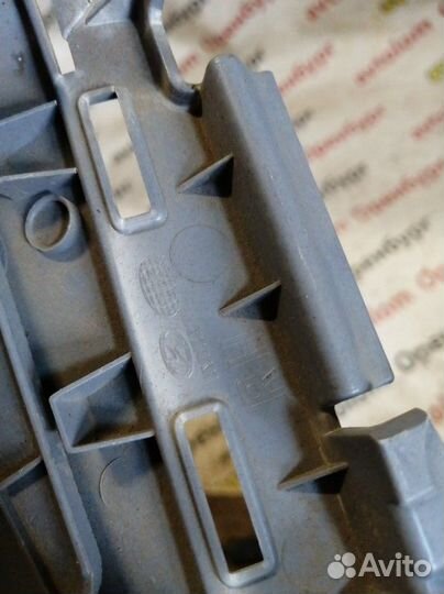 Обшивка стойки передняя правая Kia Sportage 3