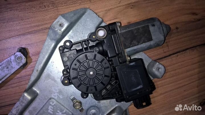 Моторчик стеклоподъемника опель омега (Opel Omega)