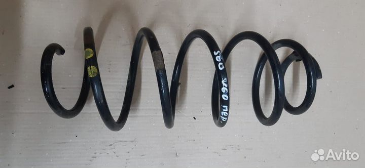 Вольво S60 S80 пружина передней подвески 31277193