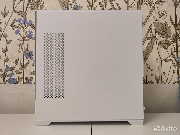 Компьютерный корпус gamemax Vista MW (новый)