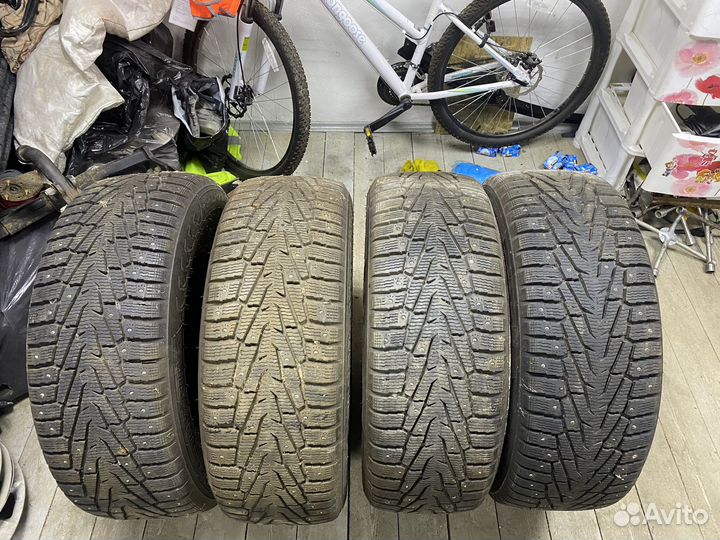 Nokian Tyres Hakkapeliitta 7 SUV 265/65 R17
